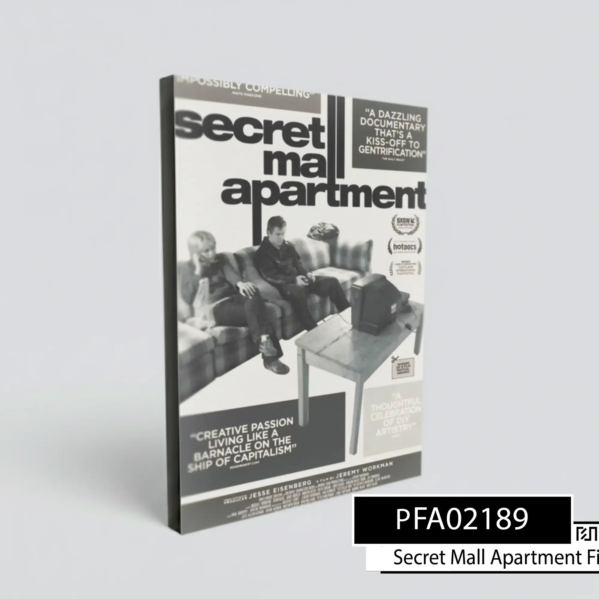 Poster Film Dokumenter Secret Mall Apartment