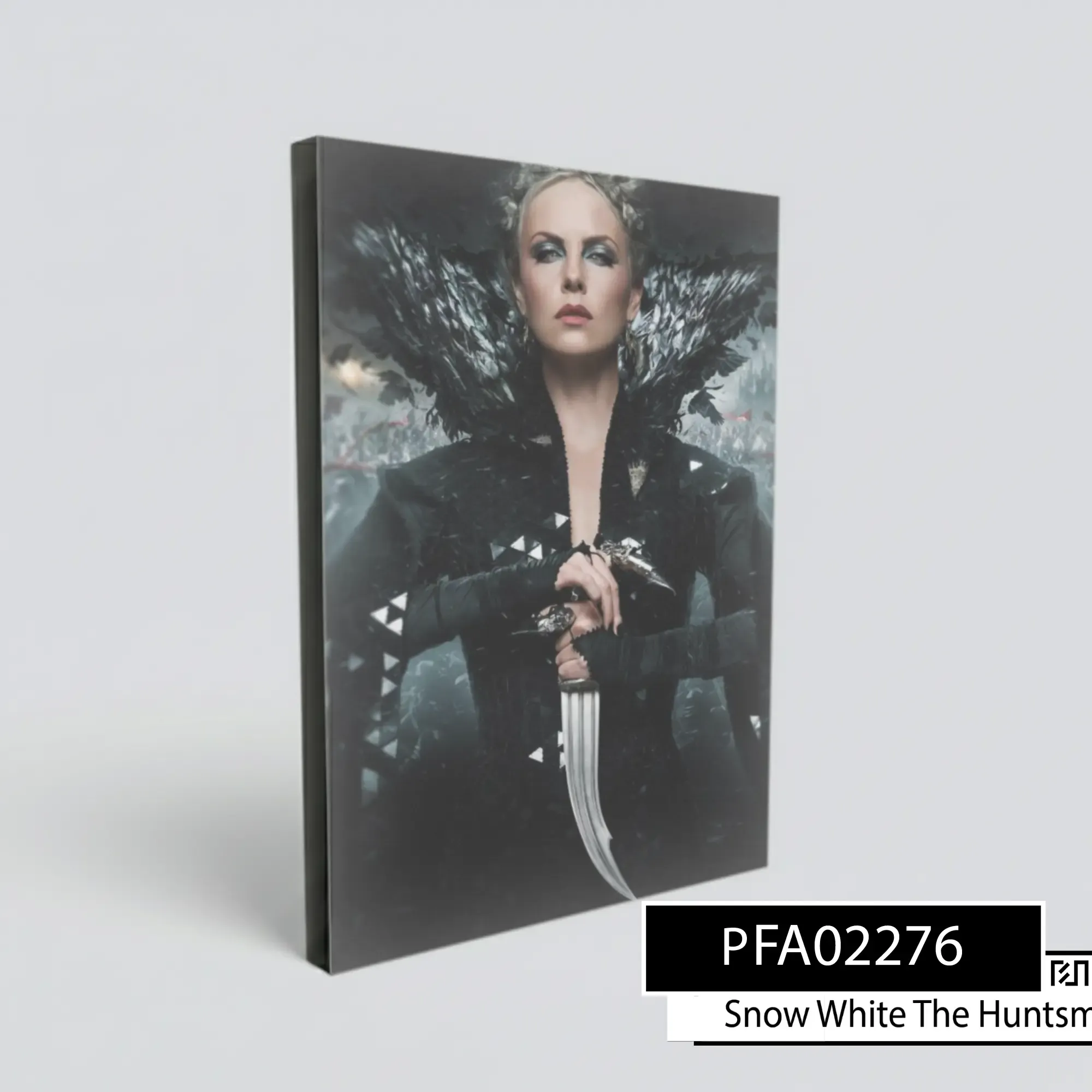 poster Gambar Ratu Ravenna Snow White and the Huntsman